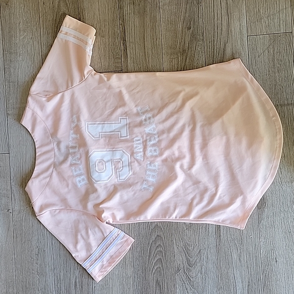 Medium Beauty Beast shirt Disney 🌹🥀 - Picture 7 of 8